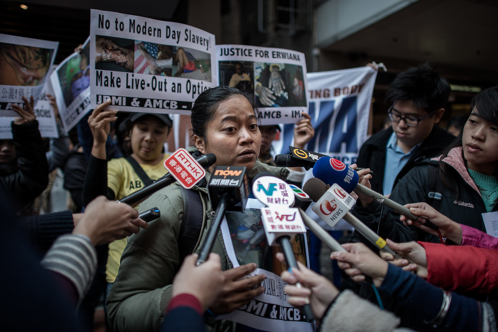 Immigrant-Workers-Protest-in-HK-to-Support-Erwina4-600x450