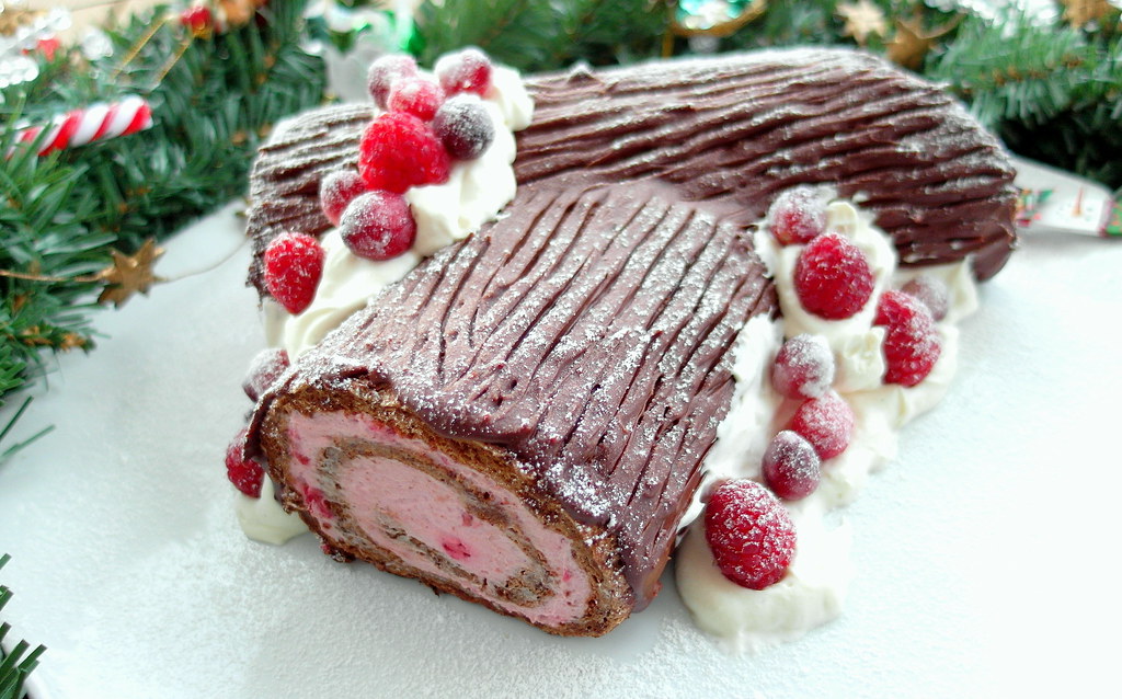 Chocolate Buche de Noel | with Cran-Raspberry Mascarpone Cre… | Flickr
