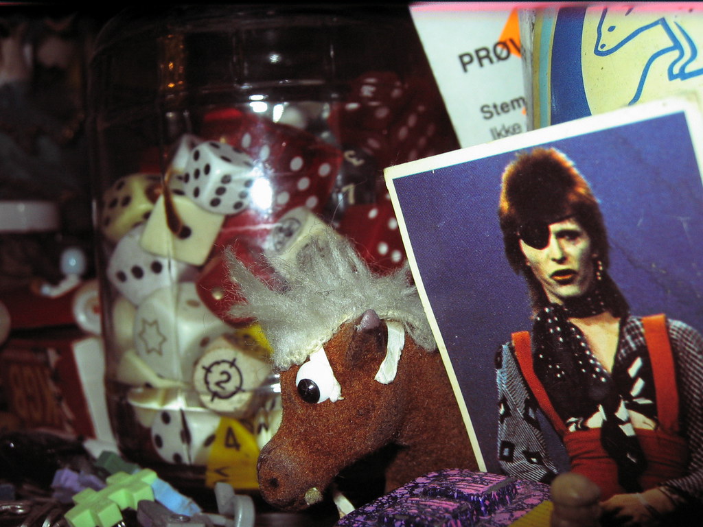 David Bowie Movie Star collector card, dice and a flocked pony IMG_0164