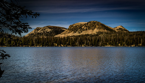 mirror lake utah mountain landscape blue sky