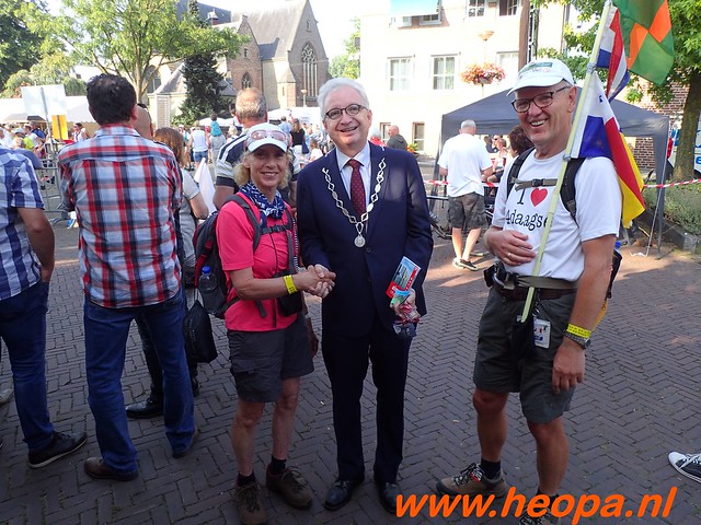 2016-07-21   3e  dag Nijmegen   40 Km  (46)