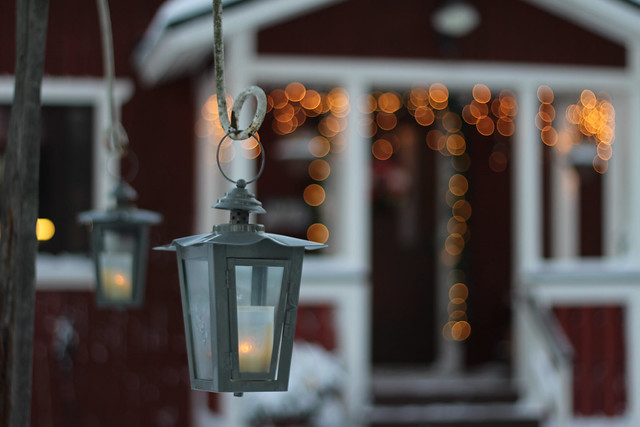 winter-lantern