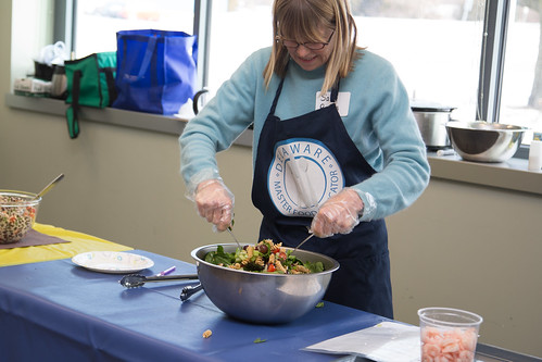 Master Food Educator Sally Reiss - UD Extension teaches Dining with DIabetes