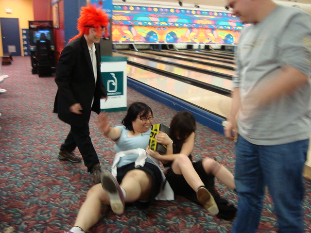 Cosplay Bowling - Get Mother