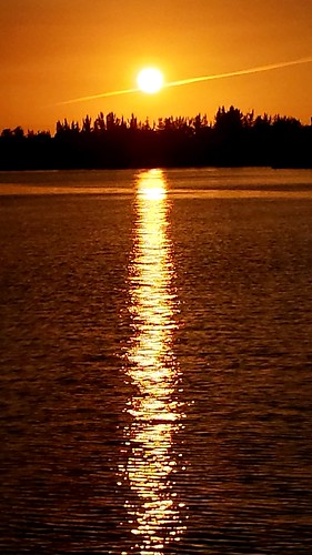 sunset sunrise river evening warm florida dusk path tomorrow fortmyers northfortmyers calosatcheeriver