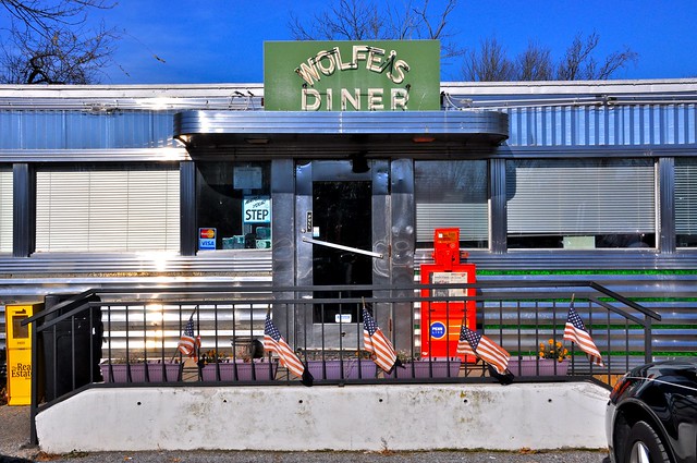 Wolfe's Diner Dillsburg, PA RetroRoadmap.com