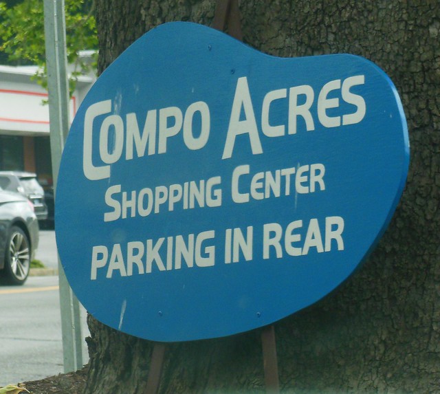 Compo Acres Shopping Center
