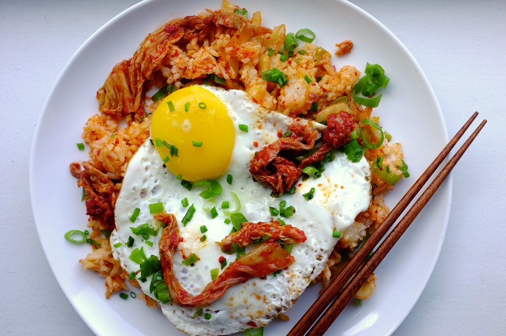 Kimchi Recipes- Kimchi fried rice 