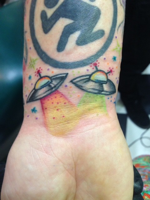 flying saucer dos aliens tattoo | Body Graphics CMS | Flickr