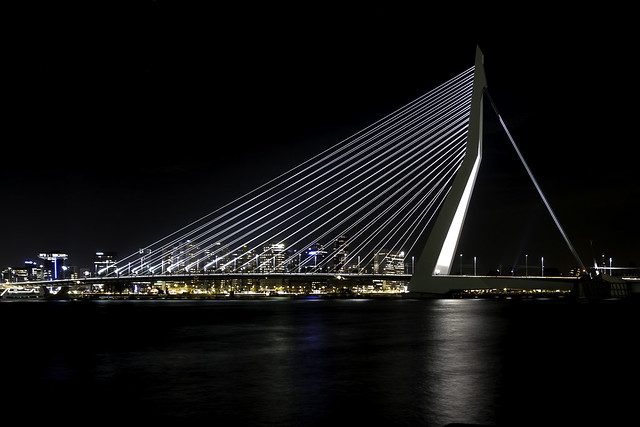Erasmus.cable-stayed.bascule.bridge.Rotterdam-1