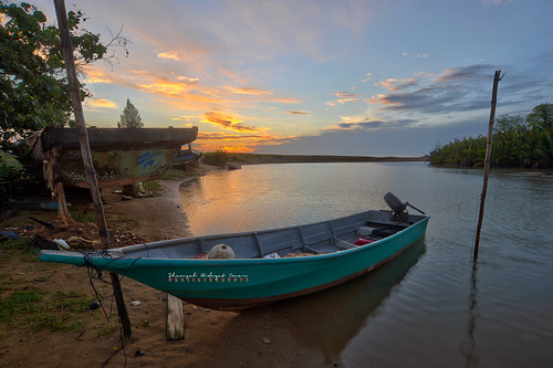 tourism beach sunrise landscape photography boat high interesting fishing fisherman nikon scenery village dynamic shoreline places scene malaysia omar range hdr kota d3 pantai kelantan matahari hidayat bharu greatphotographers shamsul terbit kundur photoengine oloneo