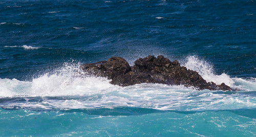 rocks n water 3 | by maikepiel