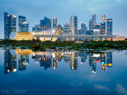 longexposure reflection skyline twilight singapore cityscape olympus citylights bluehour shentonway marinabaysands voigtländer12mmf56asphericalultrawideheliarltm