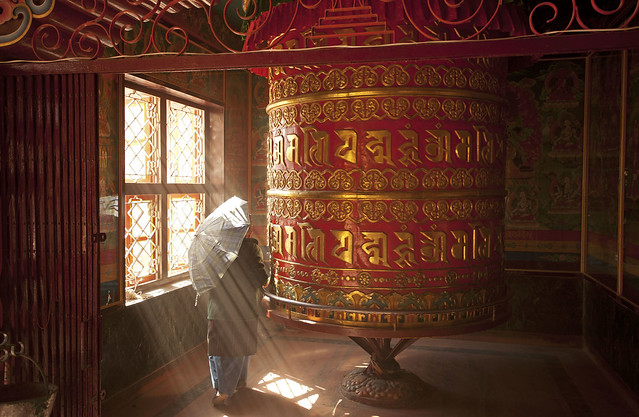 Nepal Umbrella & Light