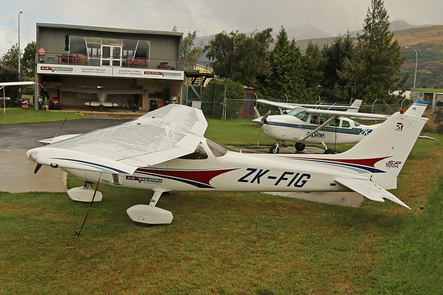 ZK-FIG Cessna 172S Skyhawk Air Wakatipu Queenstown 04th February 2015
