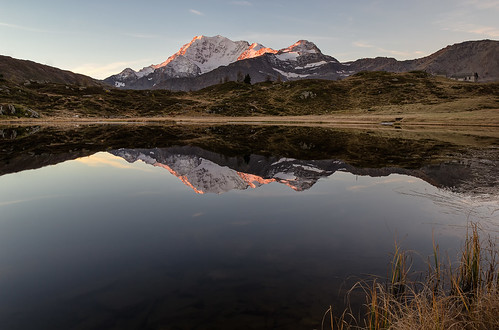 lake mountains alps sunrise canon reflections lago dawn switzerland alba svizzera alpi montagna simplonpass fletschhorn passodelsempione canoneos60d tamronsp1750mmf28xrdiiivcld lagohopsche hopschesee