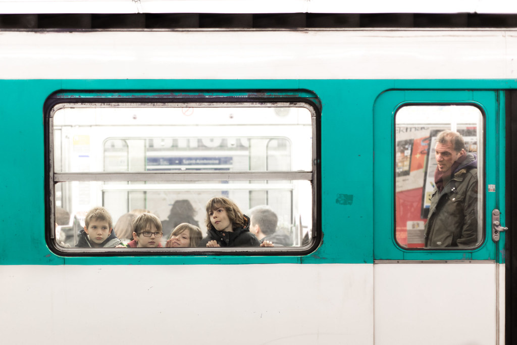 Les enfants du métro | Please follow my first photography pr… | Flickr