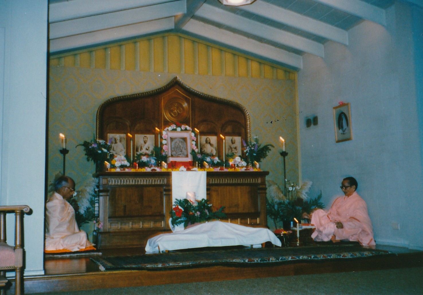 Swami Shraddhananda Swami Pramatananda Durga Puja
