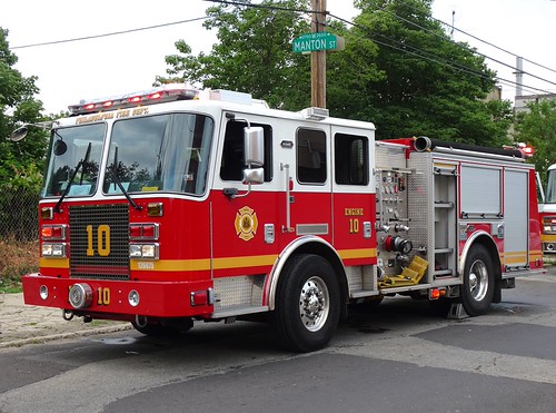 PFD Engine 10 | Philadelphia Fire Department Engine 10 2012 … | Aaron ...
