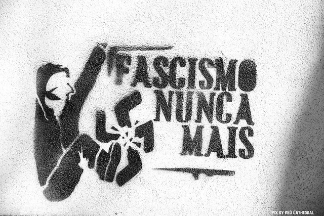 Fascismo nunca mais