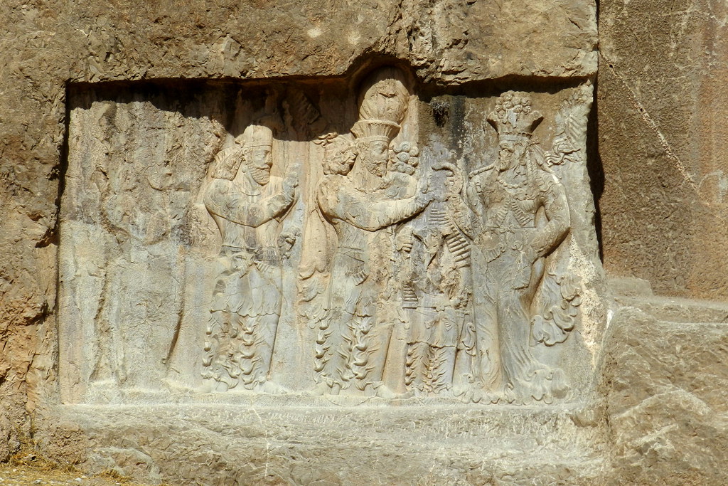 bajorrelieve Coronación de Narses en necrópolis de reyes aqueménidas Naqsh-e Rostam Irán