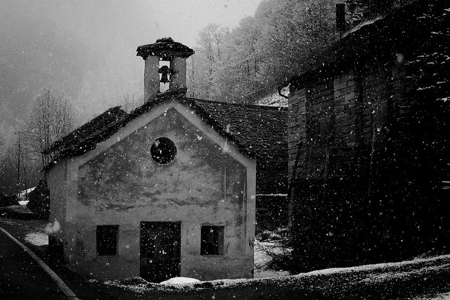 Snow in Valle Maggia