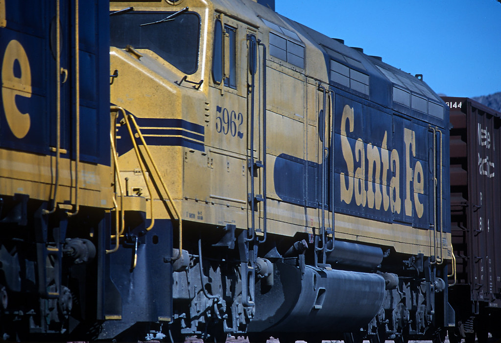 ATSF 5962, unknown location, February 1984 | A Roger Puta Ph… | Flickr