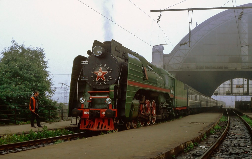 Soviet streamliner П36-0050 at L'viv Glavny. Ukraine.