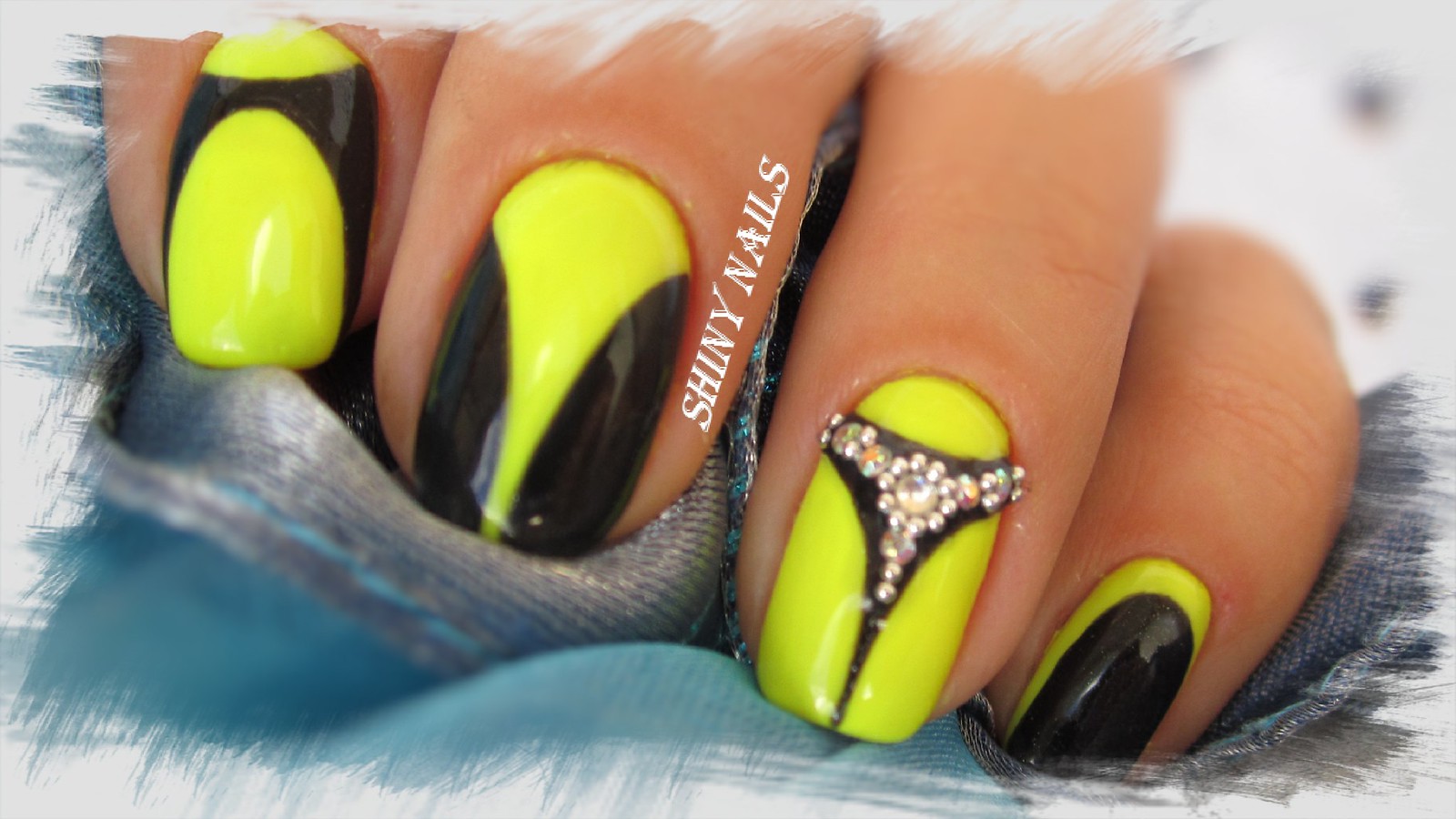180+ Yellow Nail Polish Stock Photos, Pictures & Royalty-Free Images -  iStock | Blue nail polish, Pink nail polish, Orange nail polish
