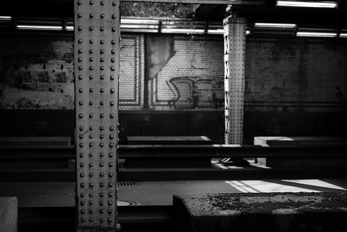 columns | by hejakma