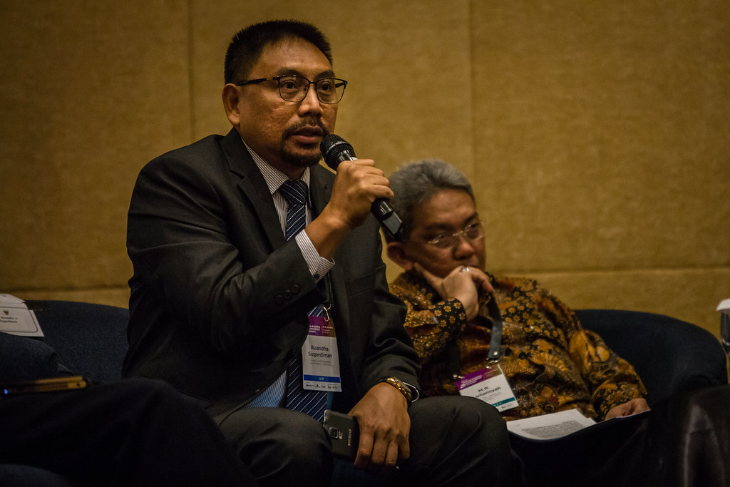 Dr. Ruandha Agung Sugardiman, MoEF, speaks during Parallel Session 1 "Restoration and Sustainable Management of Peatlands (Policy)" of 3rd Asia-Pacific...