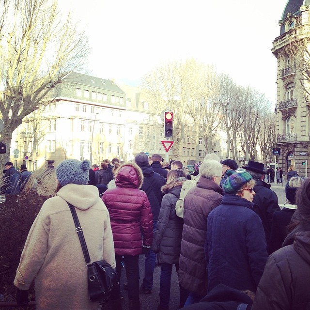 #JeSuisCharlie Direction la Marche de #Metz Place Mazelle.Départ 15h