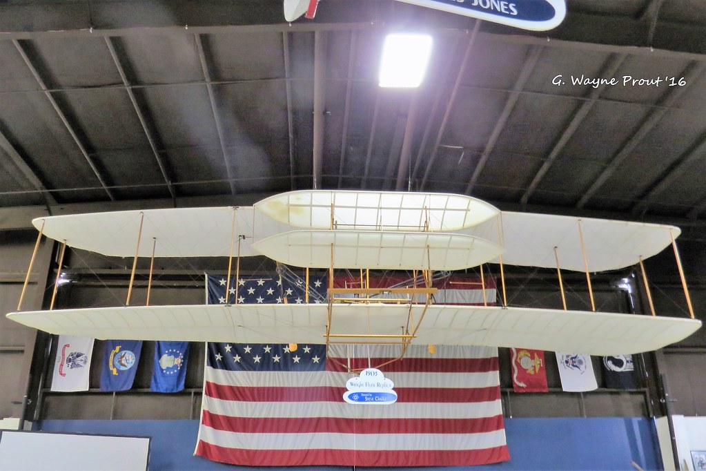 1903 Wright Flyer (Replica) | 1903 Wright Flyer replica on s… | Flickr