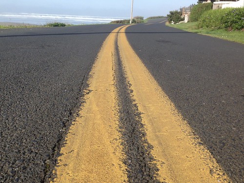 Double Yellows in Yachats