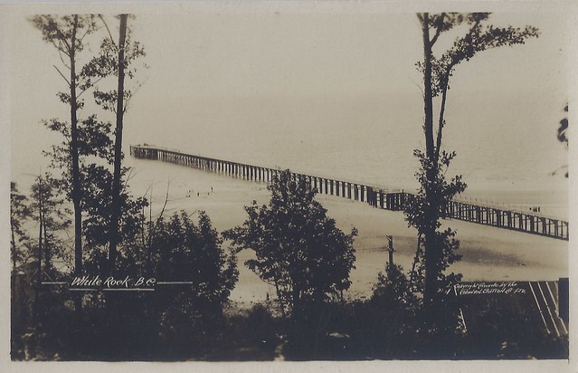 c. 1920 Gowen & Sutton Postcard - View of the Pier at White Rock, B.C. (card #1)