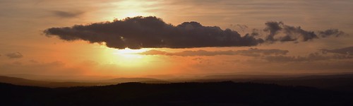 sunset sky sun silhouette clouds malvern worcestershire herefordshire britishcamp malvernhills