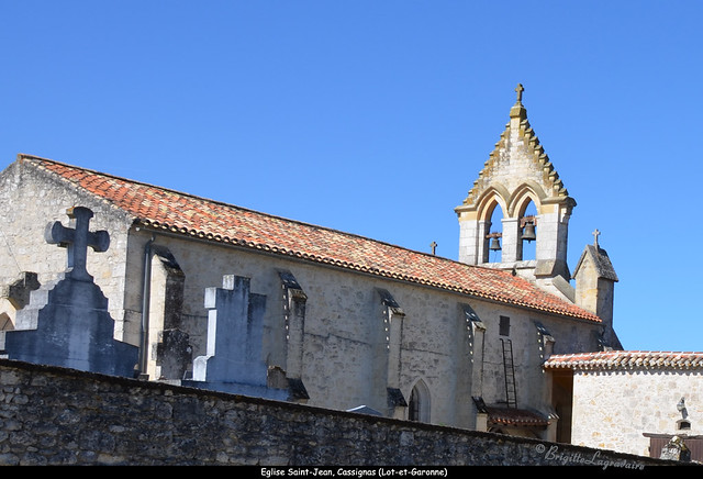 Eglise St-Jean des Bordeils, immanquable sur la route entre Laroque-Timbaut et Hautefage-la-Tour