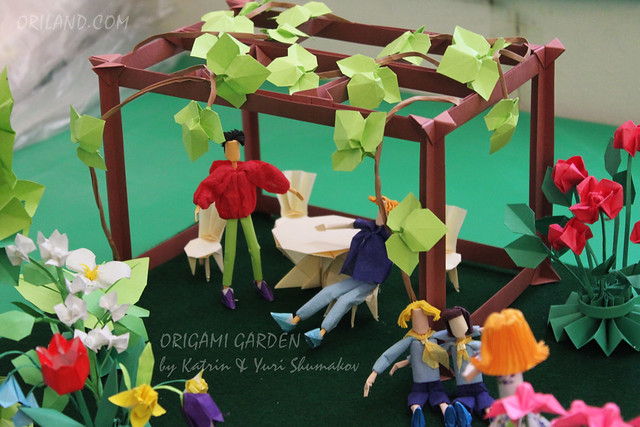 Origami Garden by Katrin and Yuri Shunakov