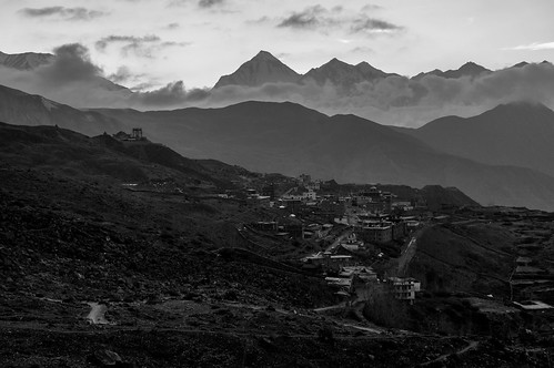 nepal sunset mountains country mustang folio 2014 hory krajina promitani annapurnacircuittrek zapadslunce lokalita पश्चिमाञ्च पश्चिमाञ्चल