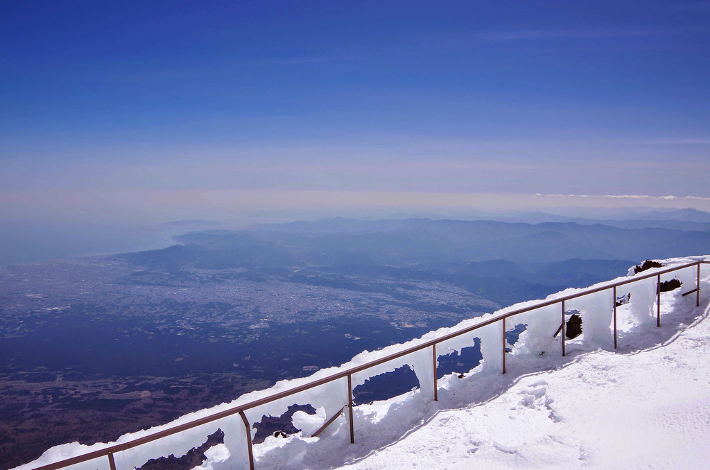 残雪期の富士山