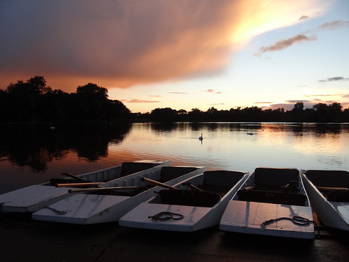 thorpeness mere suffolk sunset boats swan