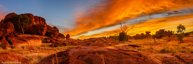 Sunrise over the Devils Marbles