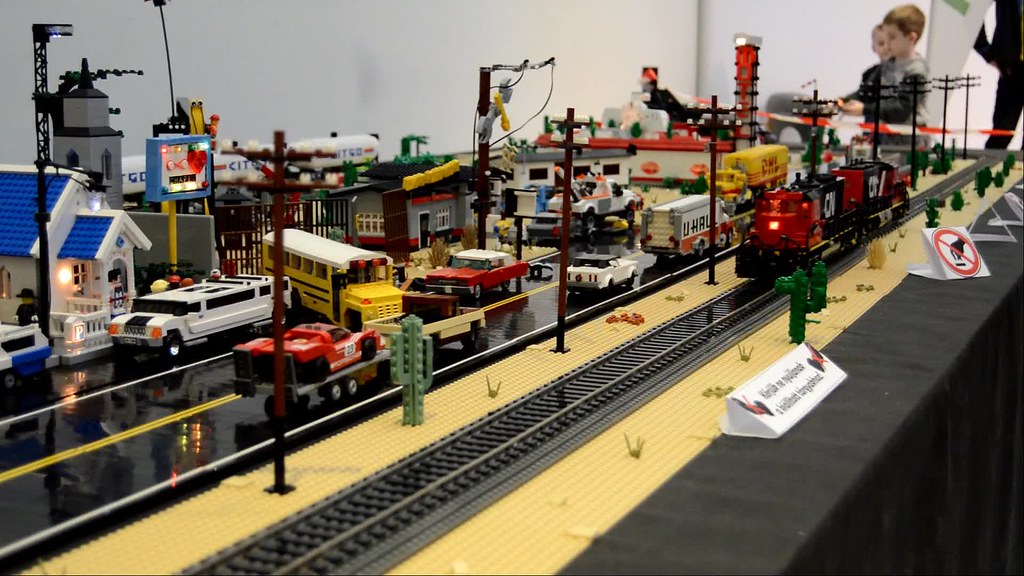 Video Footage & Slide Show of our joint Lego Route 66 Dese…