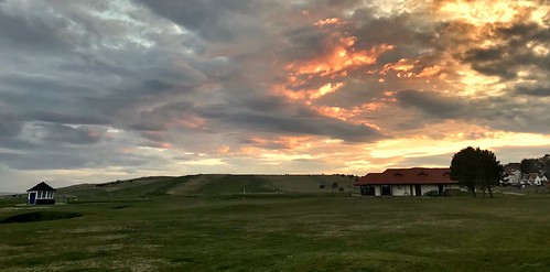 iphone7 sunset sunrise sky clouds fiery colours golf scotland gullane eastlothian