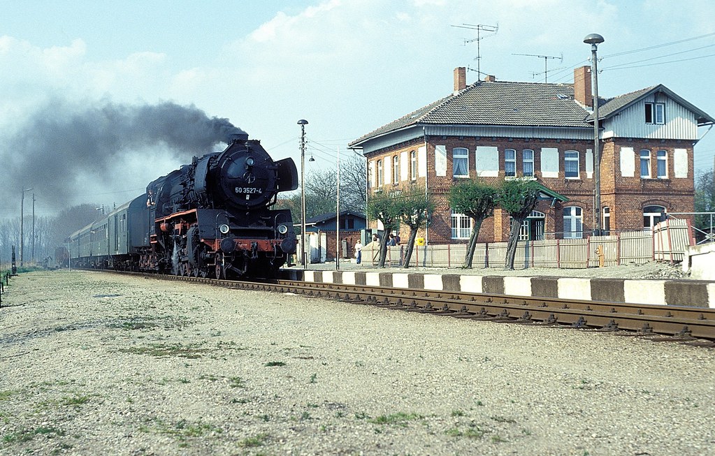 50-3527-dargun-23-04-94-foto-b-braun-bahnbilder-von-w-h