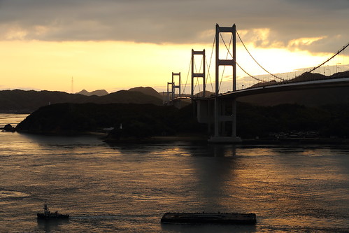 morning sea sky japan landscape island 日本 suspensionbridge strait ehime 瀬戸内海 imabari 来島海峡大橋 今治 来島海峡 愛媛県 瀬戸内しまなみ海道 kurushimakaikyōbridge 糸山公園 来島海峡展望館