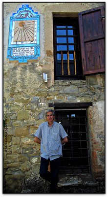 El rellotge i el seu autor, Església de Sant Pere, Bertí (Sant Quirze Safaja, el Moianès, Catalunya)