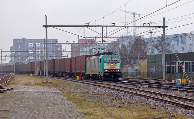 Nijmegen NMBS 186 196 (2804) met Volvotrein omleiding