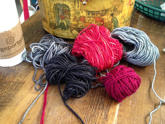 No Yarn Left Behind | knitTina and DangerousDan