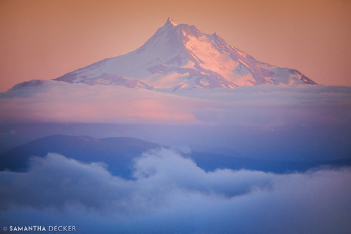 canoneos6d mtjefferson or oregon pnw pacificnorthwest samanthadecker tamronsp150600mmf563divcusd sunset telephoto